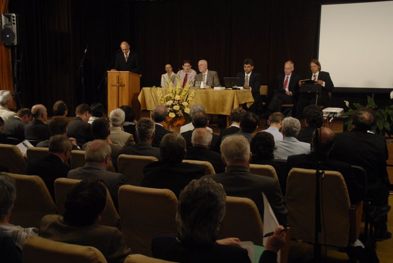 dr. Szilv�si Andr�s besz�mol�ja